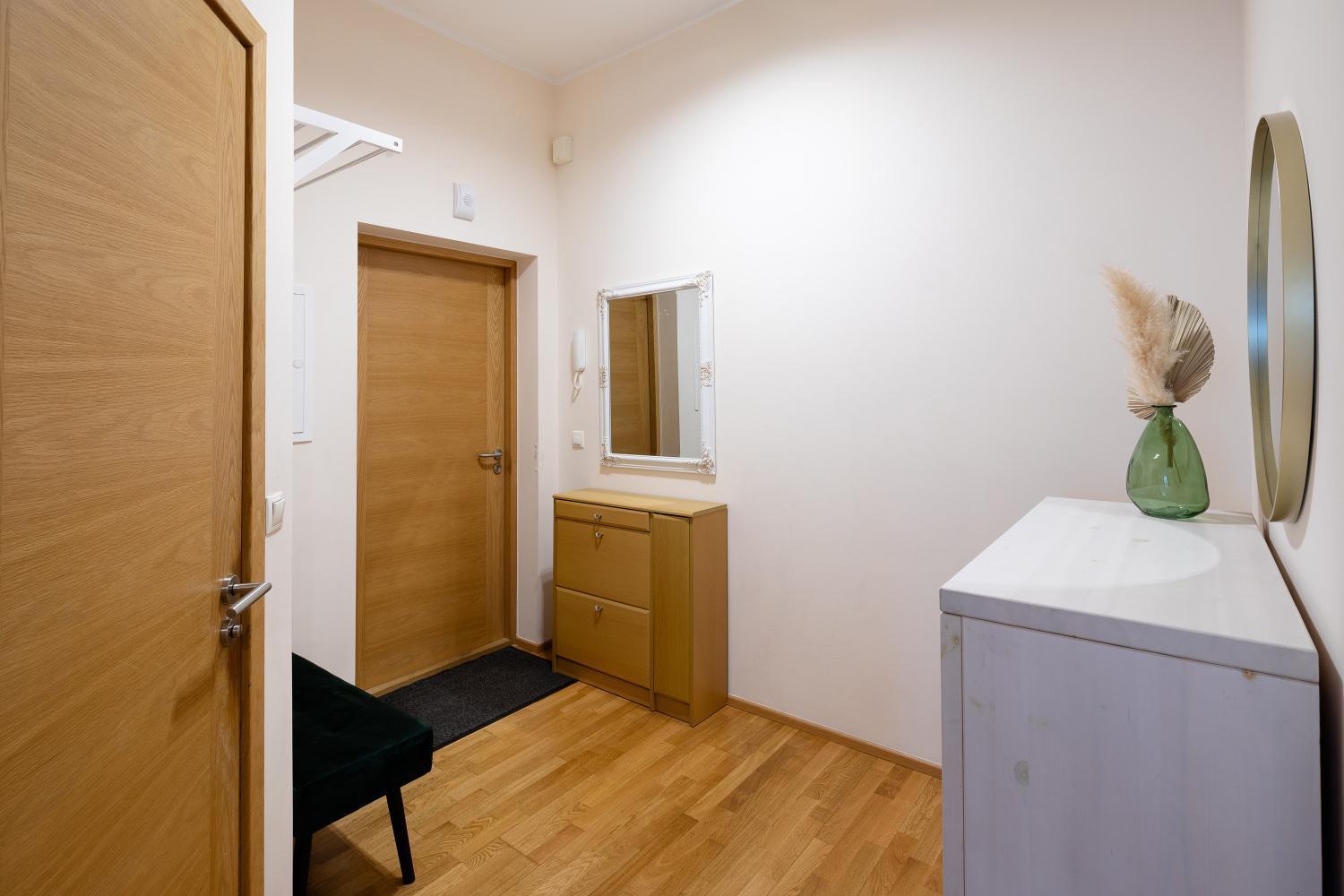 Apartment One Bedroom Sunny Tallinn Street With Parking *