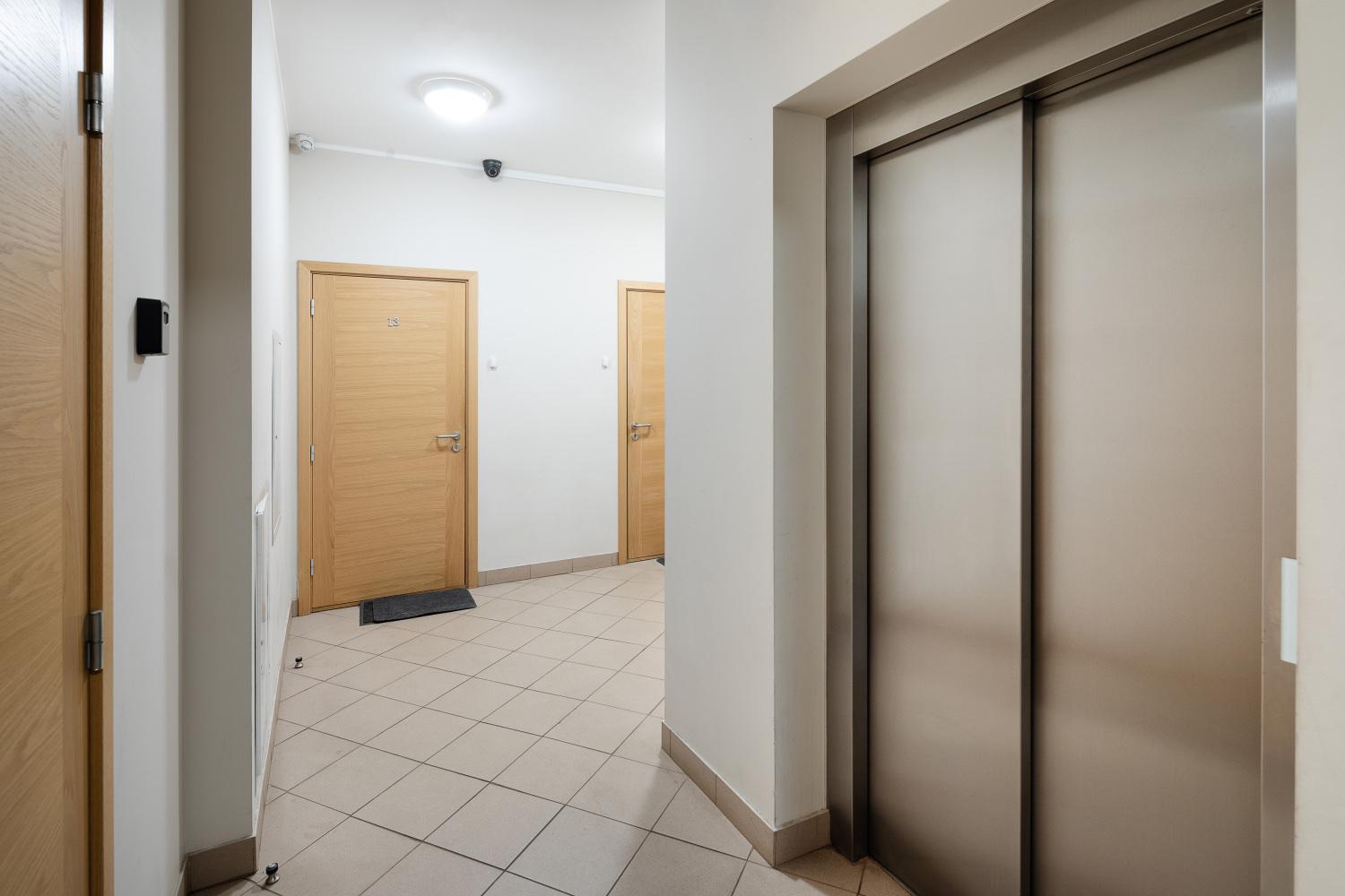 One Bedroom Sunny Tallinn Street With Parking Riga