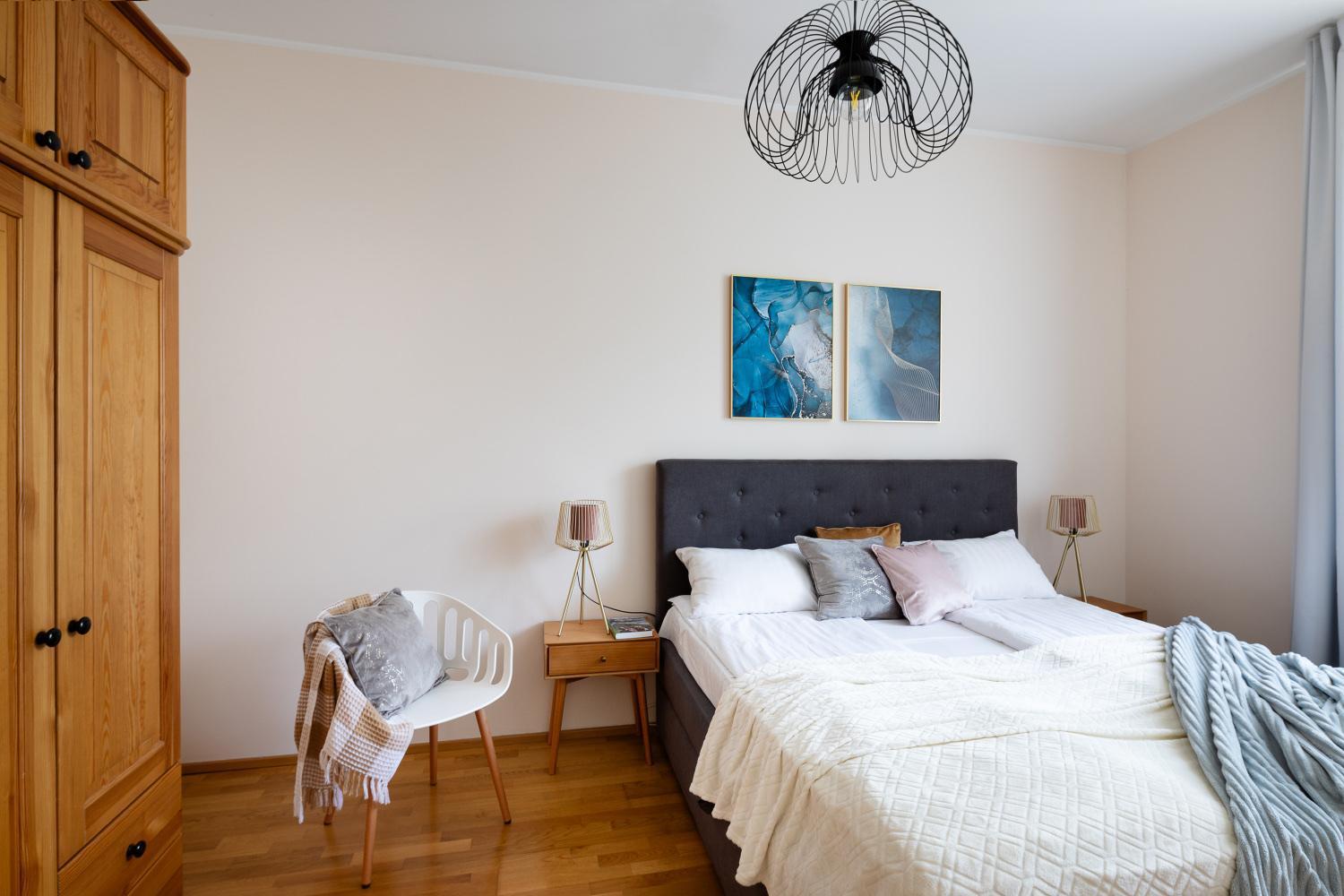 One Bedroom Sunny Tallinn Street With Parking Apartment
